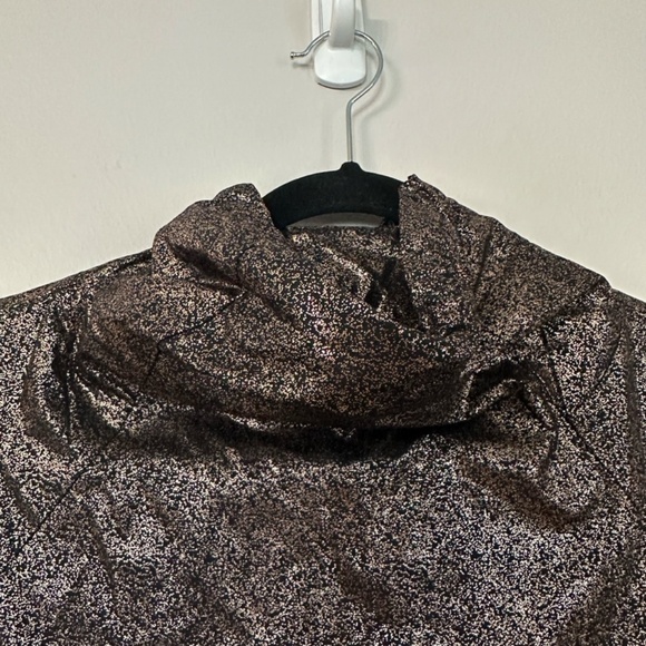 Fabletics Liora Vest Lined with Adjustable Drawcords & Zip Pockets Sz S NWT - Picture 5 of 9